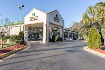 هتل Quality Inn & Suites Macon North