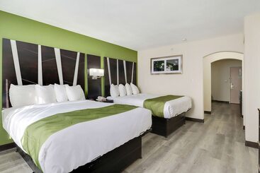 هتل Quality Suites Albuquerque Airport