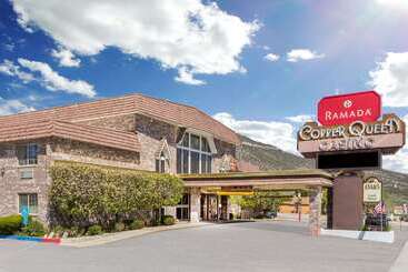 هتل Ramada By Wyndham Ely