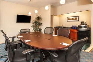 هتل Ramada By Wyndham Jersey City