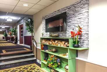 هتل Ramada By Wyndham Jersey City