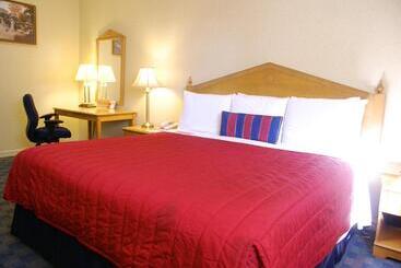 هتل Ramada By Wyndham Jersey City