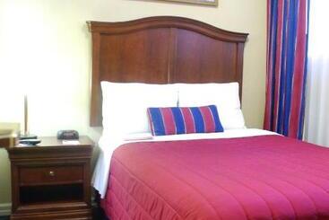هتل Ramada By Wyndham Jersey City