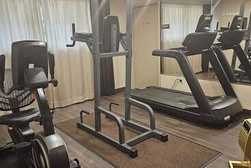 هتل Ramada By Wyndham Seatac Airport