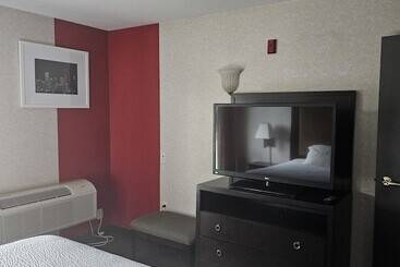 هتل Ramada By Wyndham Seatac Airport
