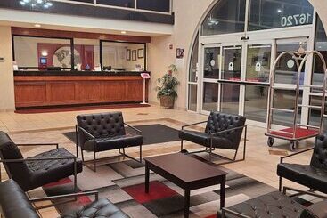 هتل Ramada By Wyndham Seatac Airport