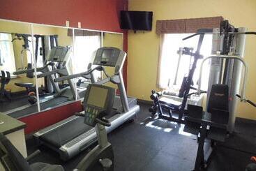 هتل Red Roof Inn & Suites Galloway