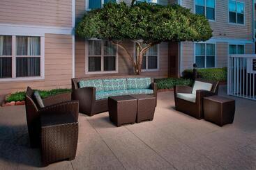 هتل Residence Inn Baton Rouge Siegen