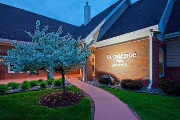 هتل Residence Inn By Marriott Buffalo Galleria Mall