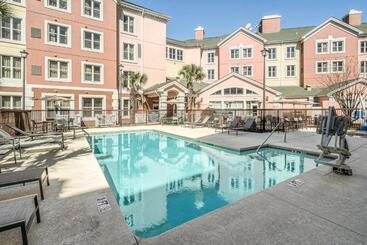 هتل Residence Inn By Marriott Charleston Airport