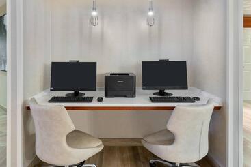 هتل Residence Inn By Marriott Charleston Airport