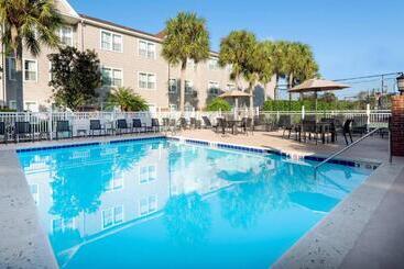 هتل Residence Inn By Marriott Fort Myers