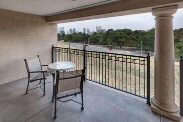 هتل Residence Inn Fort Worth Cultural District