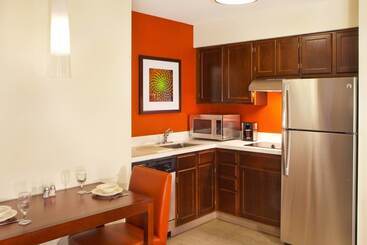 هتل Residence Inn Hartford Manchester
