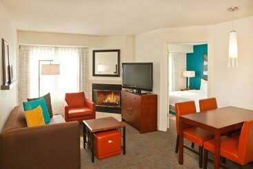 هتل Residence Inn Hartford Manchester