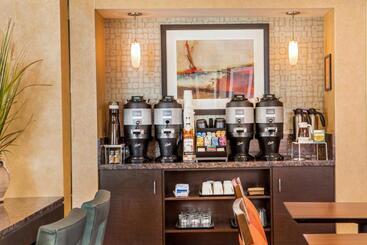 هتل Residence Inn Hartford Manchester