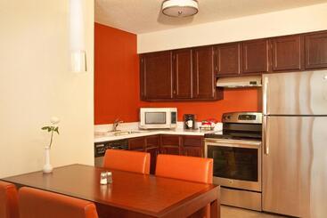 هتل Residence Inn Hartford Manchester