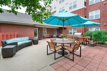 هتل Residence Inn Louisville Northeast