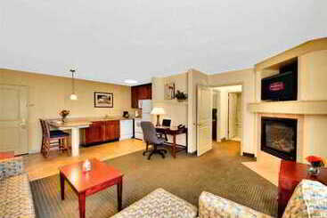 هتل Residence Inn Milford