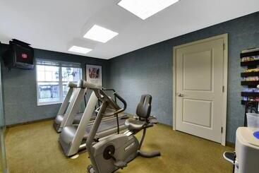 هتل Residence Inn Milford