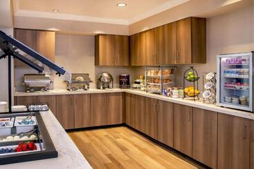 هتل Residence Inn By Marriott Norfolk Airport