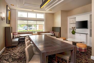 هتل Residence Inn By Marriott Norfolk Airport