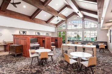 هتل Residence Inn Springfield