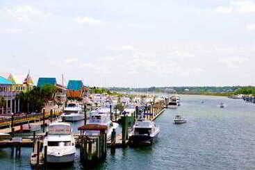 هتل Residence Inn By Marriott Wilmington Landfall