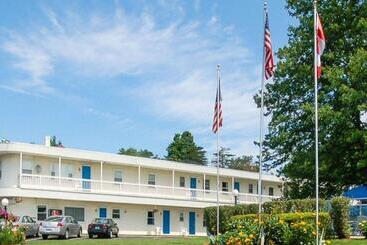 هتل Rodeway Inn
