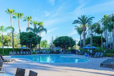 هتل Sonesta Es Suites Anaheim Resort Area