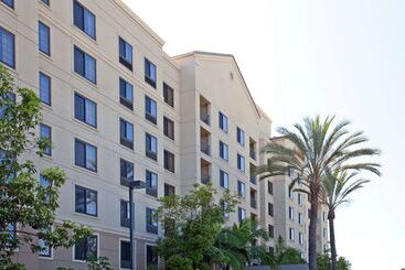 هتل Sonesta Es Suites Anaheim Resort Area
