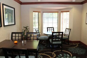 هتل Sonesta Es Suites Portland Vancouver 41st Street