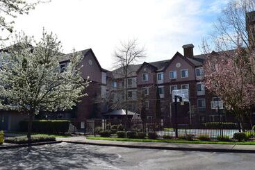 هتل Sonesta Es Suites Portland Vancouver 41st Street