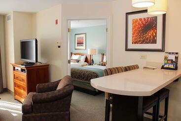 هتل Sonesta Es Suites Portland Vancouver 41st Street