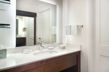 هتل Sonesta Es Suites Raleigh Cary