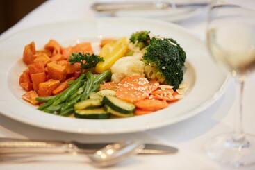 בית מלון כפרי & Spezialitatenrestaurant Zur Linde