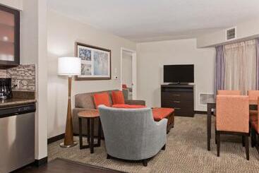 هتل Staybridge Suites Charlotte Ballantyne, An Ihg