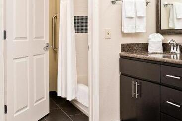 هتل Staybridge Suites   Charlotte Ballantyne, An Ihg