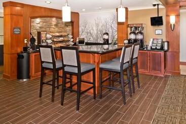 هتل Staybridge Suites   Charlotte Ballantyne, An Ihg