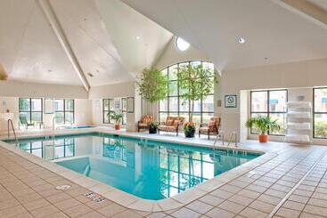 هتل Staybridge Suites   Charlotte Ballantyne, An Ihg
