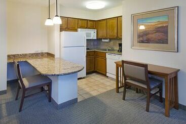 هتل Staybridge Suites Lincoln I 80, An Ihg