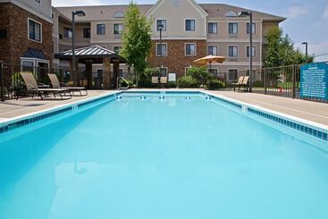 هتل Staybridge Suites Louisville   East, An Ihg