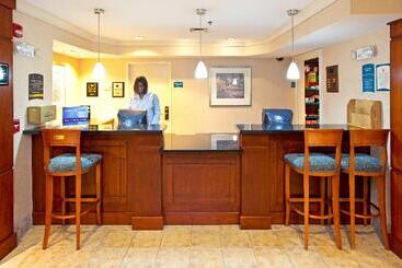 هتل Staybridge Suites Louisville   East, An Ihg
