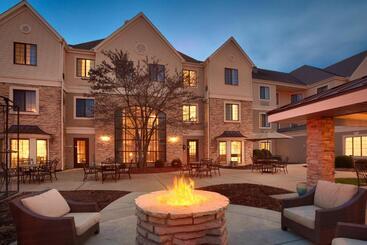 هتل Staybridge Suites Peoria Downtown, An Ihg