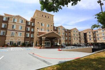 هتل Staybridge Suites Silicon Valley Milpitas, An Ihg