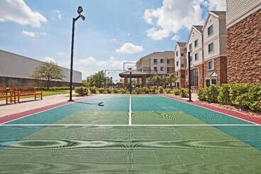 هتل Staybridge Suites Tulsa Woodland Hills, An Ihg