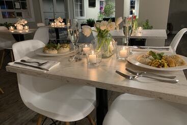 هتل Stratus Suites Boutique