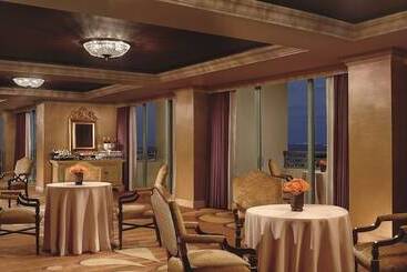 هتل The Ritzcarlton Coconut Grove, Miami