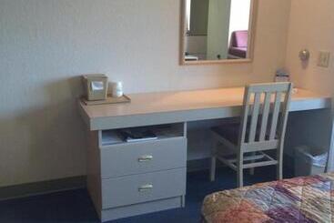 Microtel Inn By Wyndham Champaign