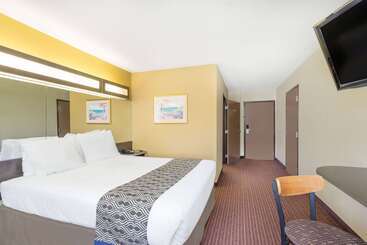 Microtel Inn Bowling Green